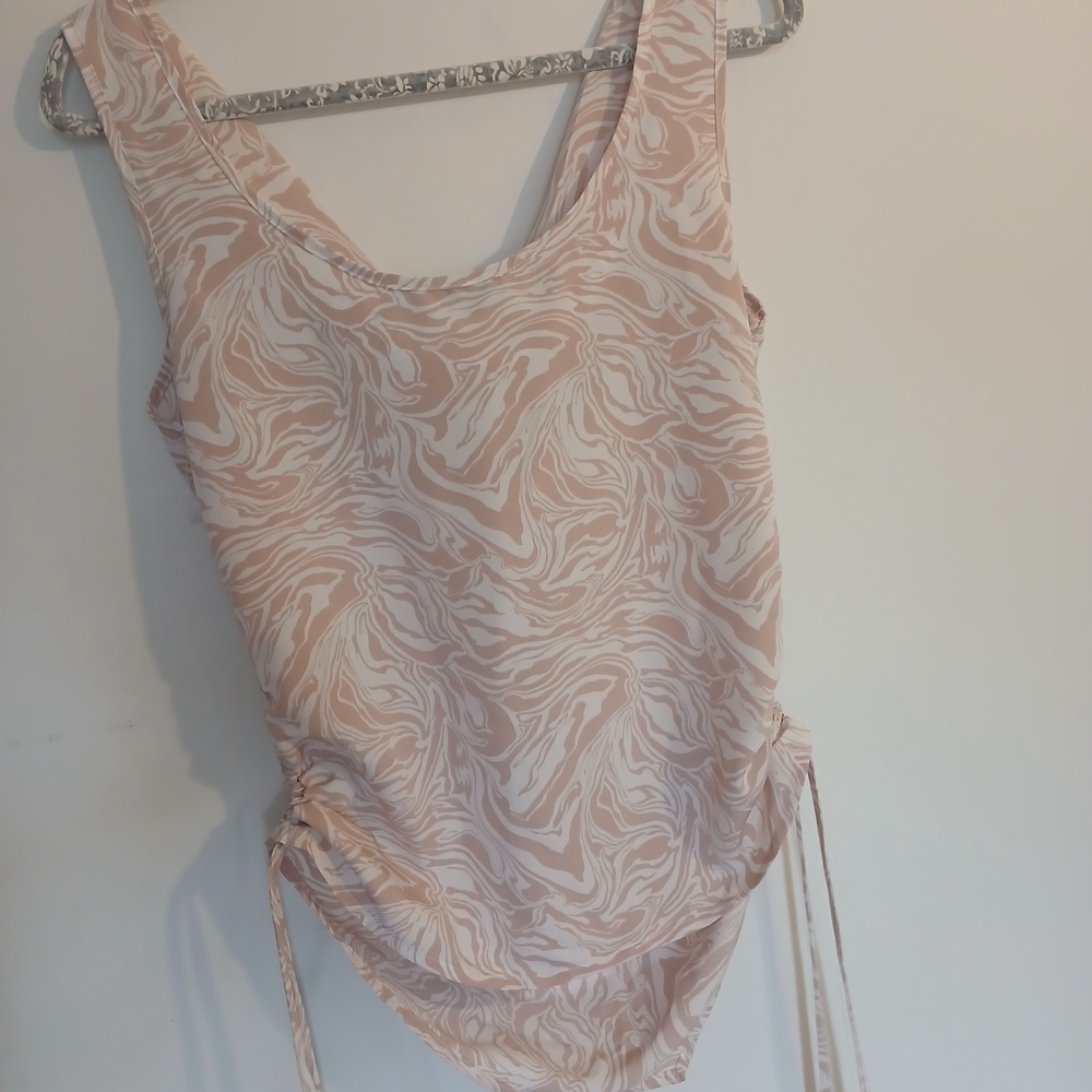 Bliss Swirl Patterned Tank Top in Soft Pink - Picture 8 of 9